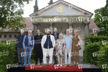 Theaterpremiere 'Winterrose' in Berlin