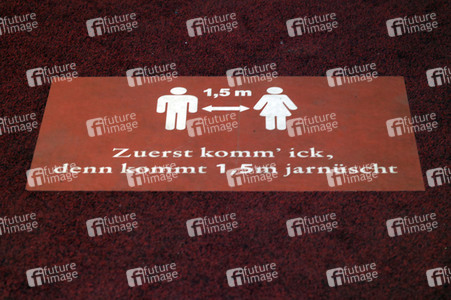 Theaterpremiere 'Winterrose' in Berlin