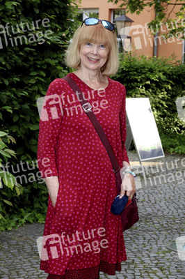 Theaterpremiere 'Winterrose' in Berlin