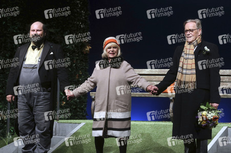 Theaterpremiere 'Winterrose' in Berlin