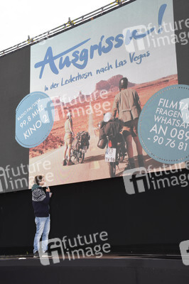 Filmscreening 'Ausgrissn! In der Lederhosn nach Las Vegas' in Aschheim