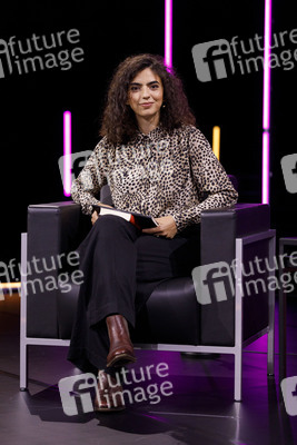 Miryam Schellbach und Shida Bazyar auf der lit.Cologne 2021 in Köln