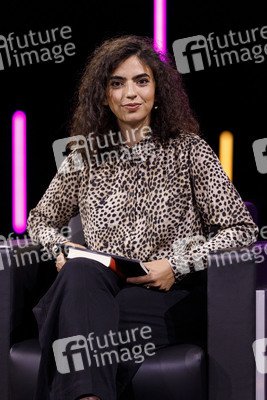 Miryam Schellbach und Shida Bazyar auf der lit.Cologne 2021 in Köln