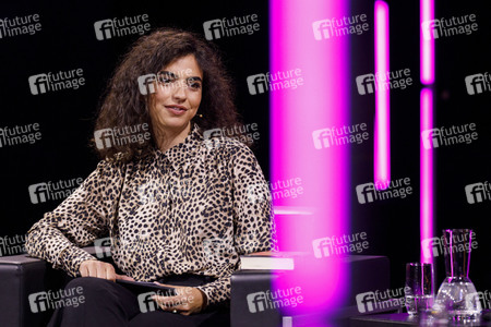 Miryam Schellbach und Shida Bazyar auf der lit.Cologne 2021 in Köln