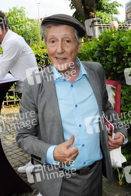 Theaterpremiere 'Winterrose' in Berlin