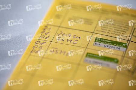 Symbolfoto Impfbescheinigung