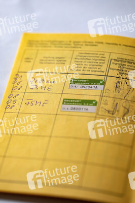 Symbolfoto Impfbescheinigung