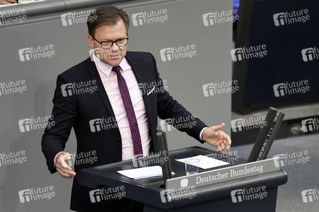 232. Sitzung des Deutschen Bundestages in Berlin