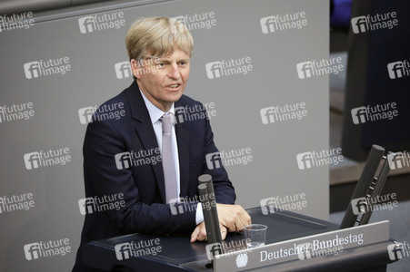 233. Sitzung des Deutschen Bundestages in Berlin