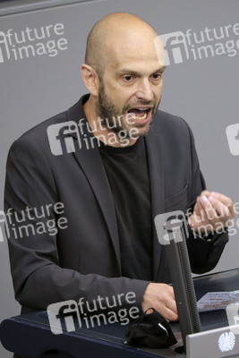 233. Sitzung des Deutschen Bundestages in Berlin