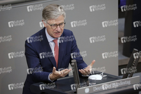 233. Sitzung des Deutschen Bundestages in Berlin