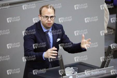 233. Sitzung des Deutschen Bundestages in Berlin