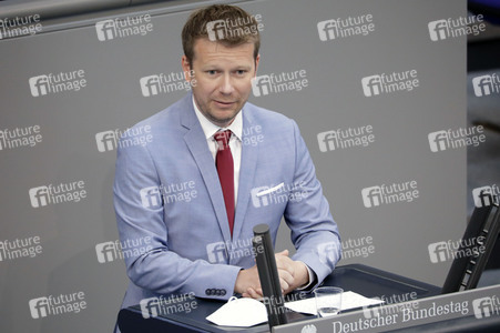 233. Sitzung des Deutschen Bundestages in Berlin