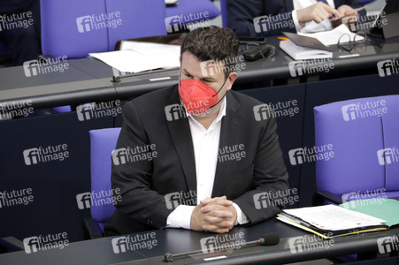 233. Sitzung des Deutschen Bundestages in Berlin