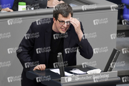 233. Sitzung des Deutschen Bundestages in Berlin