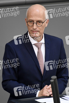 233. Sitzung des Deutschen Bundestages in Berlin