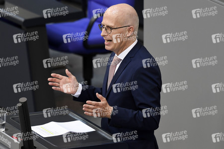 233. Sitzung des Deutschen Bundestages in Berlin