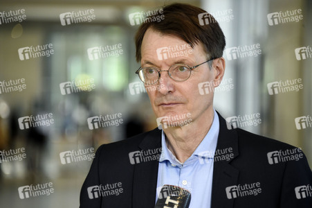 233. Sitzung des Deutschen Bundestages in Berlin