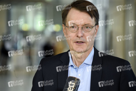 233. Sitzung des Deutschen Bundestages in Berlin