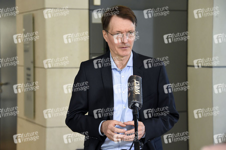 233. Sitzung des Deutschen Bundestages in Berlin