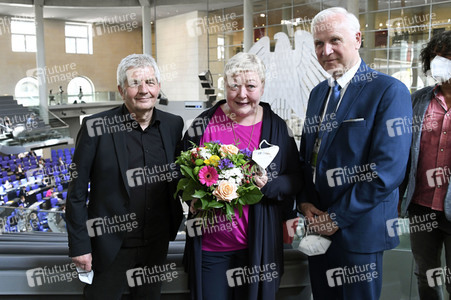 233. Sitzung des Deutschen Bundestages in Berlin