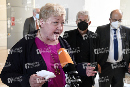 233. Sitzung des Deutschen Bundestages in Berlin