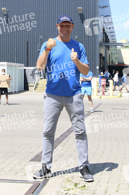 Scheckübergabe an die Arche in Berlin