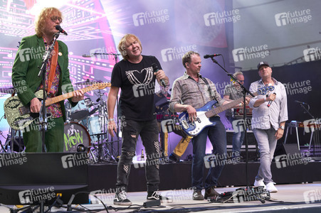 Konzert von Fury in the Slaughterhouse in Hannover