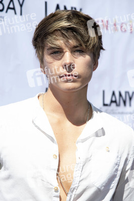 LANY Entertainment Mixer 2021 in Los Angeles