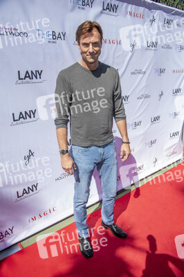 LANY Entertainment Mixer 2021 in Los Angeles