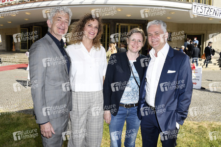 Theaterpremiere 'Vorhang auf für Cyrano' in Berlin