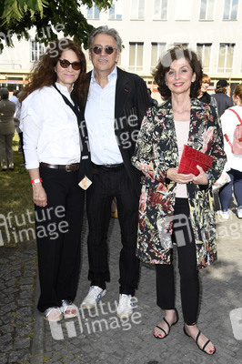 Theaterpremiere 'Vorhang auf für Cyrano' in Berlin