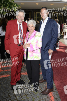 Theaterpremiere 'Vorhang auf für Cyrano' in Berlin