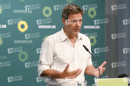 Pressekonferenz mit Robert Habeck in Berlin
