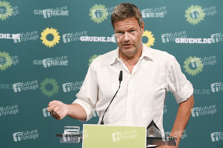 Pressekonferenz mit Robert Habeck in Berlin