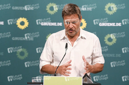 Pressekonferenz mit Robert Habeck in Berlin