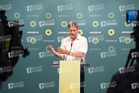 Pressekonferenz mit Robert Habeck in Berlin
