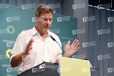 Pressekonferenz mit Robert Habeck in Berlin