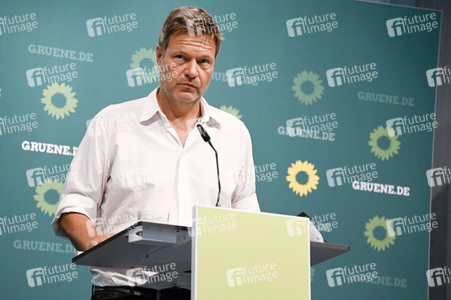 Pressekonferenz mit Robert Habeck in Berlin