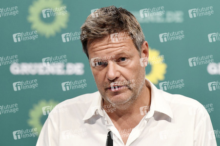 Pressekonferenz mit Robert Habeck in Berlin