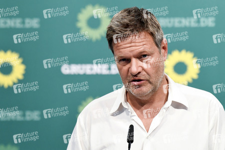 Pressekonferenz mit Robert Habeck in Berlin