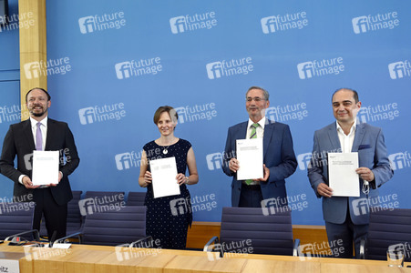 Pressekonferenz Zukunftszentrum für Deutsche Einheit und Europäische Transformation in Berlin