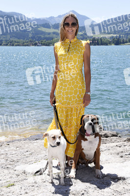 Fashion-Shooting 'Dresscoded goes Bachmair Weissach' in Weißach