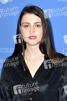 Filmpremiere 'Was sehen wir, wenn wir zum Himmel schauen?', Berlinale 2021