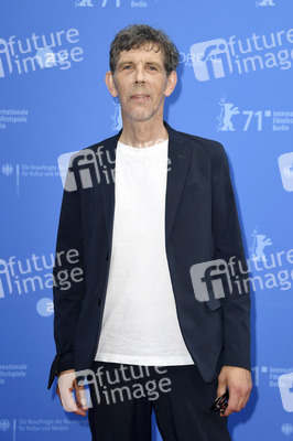 Filmpremiere 'Nebenan', Berlinale 2021