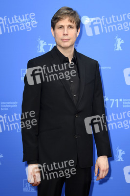 Filmpremiere 'Nebenan', Berlinale 2021