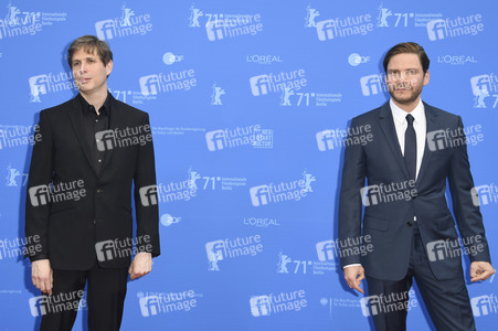 Filmpremiere 'Nebenan', Berlinale 2021