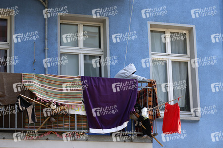 Durchsetzung der Brandschutzprüfung in der 'Rigaer 94' in Berlin