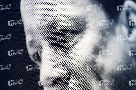 Ausstellung 'Wähl mich! Parteien plakatieren' in Bonn