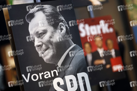 Ausstellung 'Wähl mich! Parteien plakatieren' in Bonn